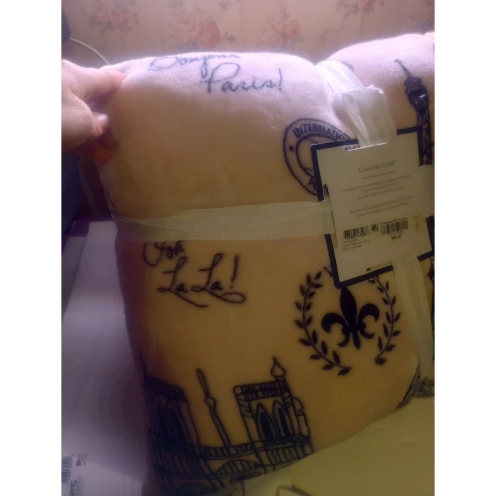 Charters Club 2pk Cozy Plush Pillow Paris Oh La La 18x18inch‎ Pink